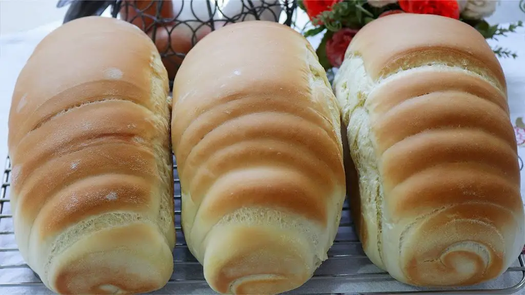 Receita de pão caseiro fácil