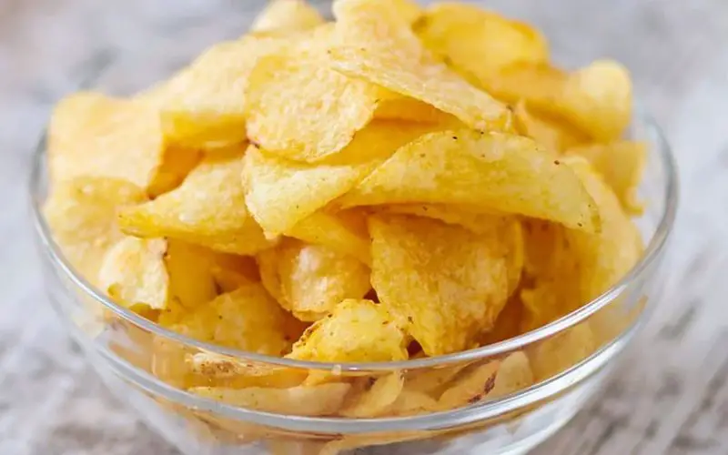 Como fazer batatas chips fritas e crocantes