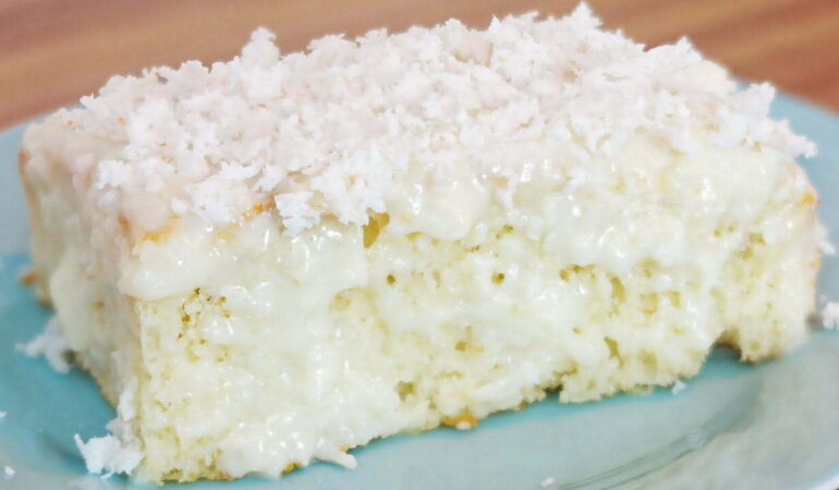 Receita de Bolo Gelado de Coco Toalha Felpuda