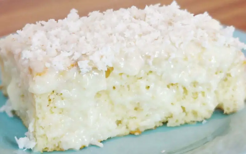 Receita de Bolo Gelado de Coco Toalha Felpuda