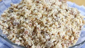 Farofa Temperada com Bacon e Calabresa 2 Farofa simples com bacon e calabresa