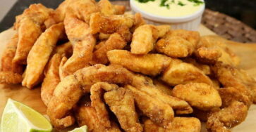 Filé de Tilápia em iscas de peixe fritas