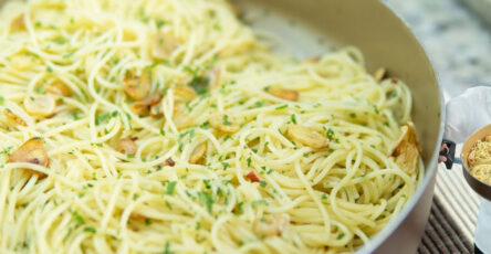 Receita de macarrão espaguete alho e óleo
