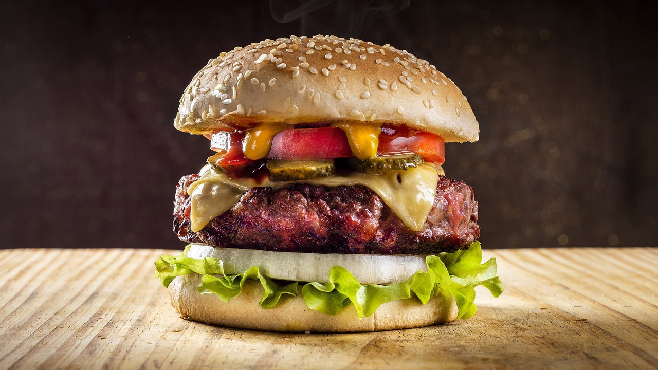 Hambúrguer Caseiro de carne moída