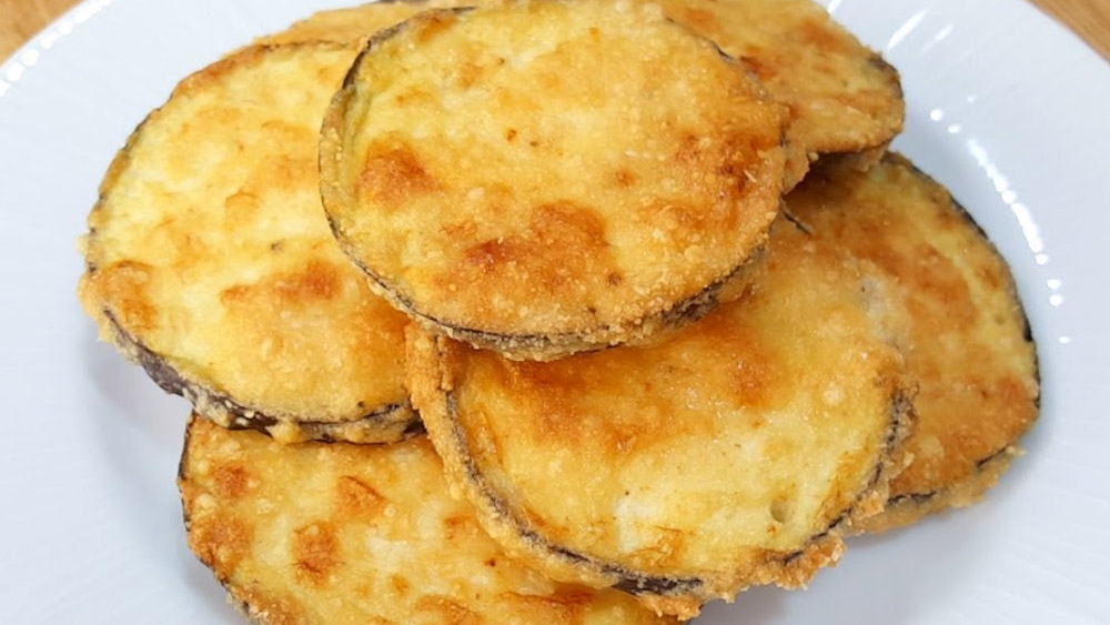 Berinjela empanada frita