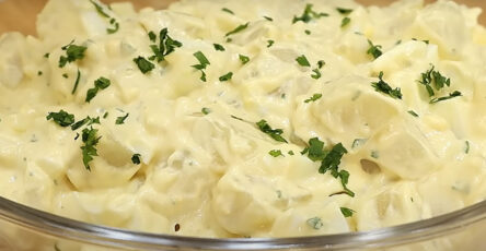 Receita de Salada de Batatas Fácil