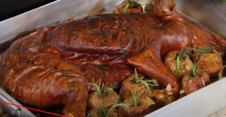 Leitoa Assada Pururuca