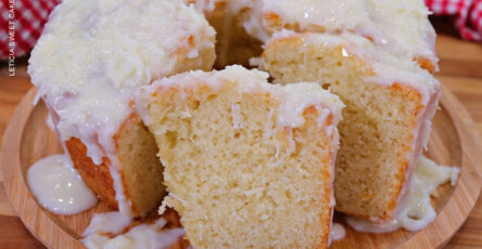 Bolo de Coco de Liquidificador