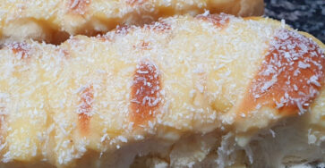 Rosca com creme caseira