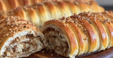 Pão de Torresmo Caseiro