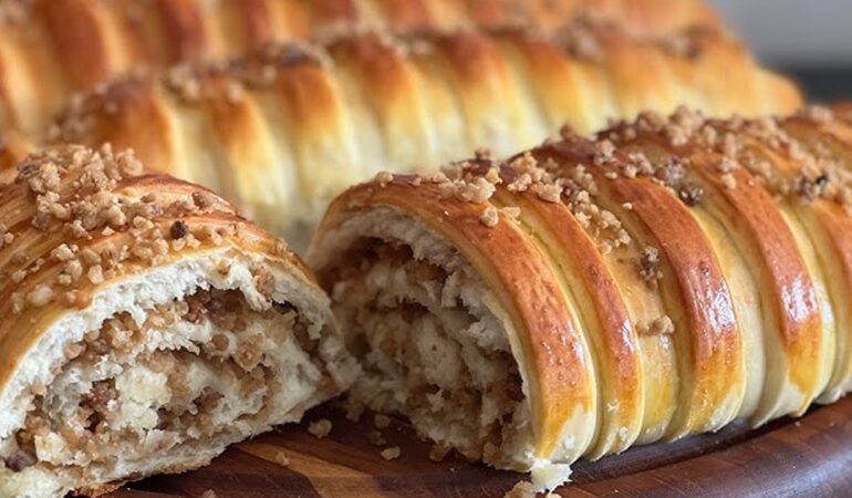 Pão de Torresmo Caseiro