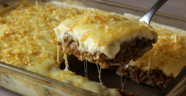 Fricassê de Carne Moída com Queijo, Milho e Requeijão 1 Fricassê de carne moída com queijo e requeijão